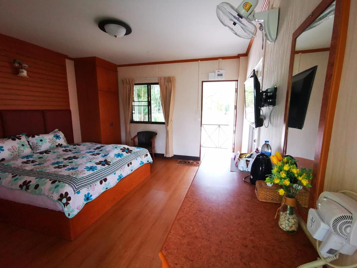 Rs Phong Riverside Resort Khon Kaen Exterior photo